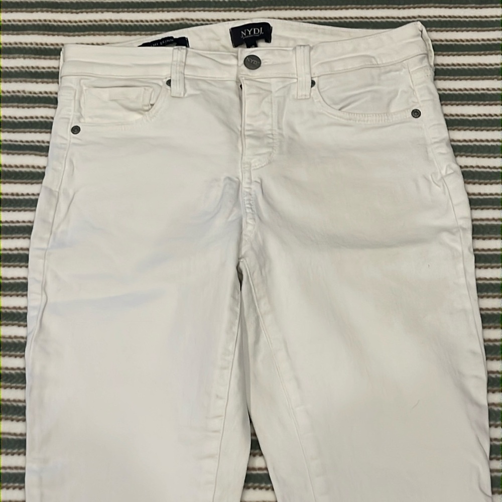 NYDJ Women’s Ami Skinny Jeans with LIFTXTUCK technology size 4P - Picture 3 of 9